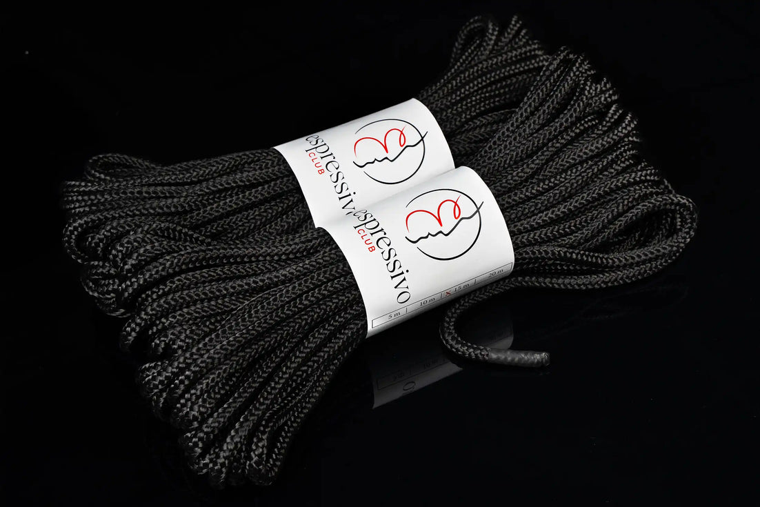 Bondage-Set mit 2 x 15 m BDSM-Seilen in schwarzer Farbe – ø 7 mm / 30 m Gesamtlänge