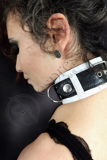 Real leather Bondage collar in Black & White